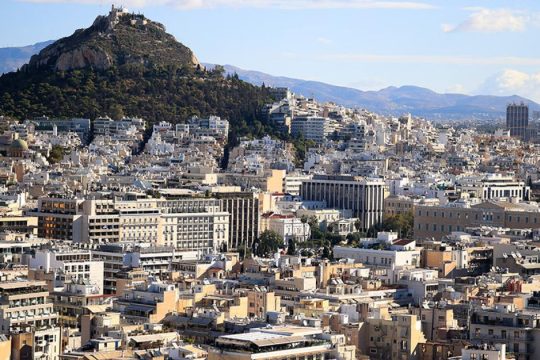 Δυσβάστακτο το «κεραμίδι» για τα ελληνικά νοικοκυριά